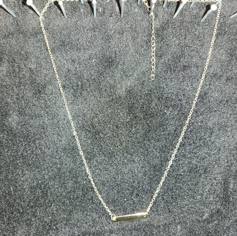 Gold bar necklace